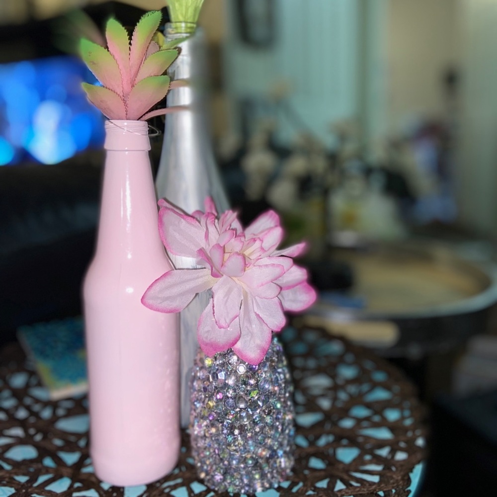 3 Glass bottle center piece !